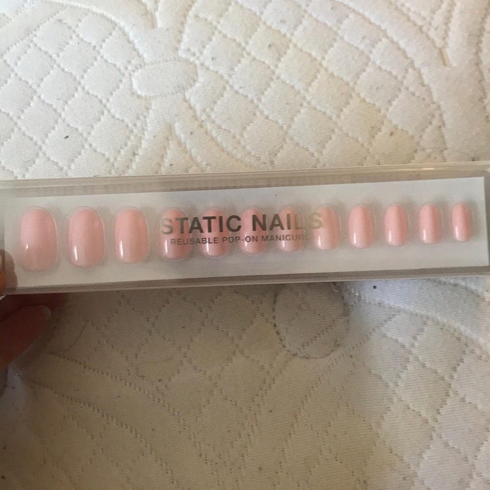Static nails reusable pop on manicure